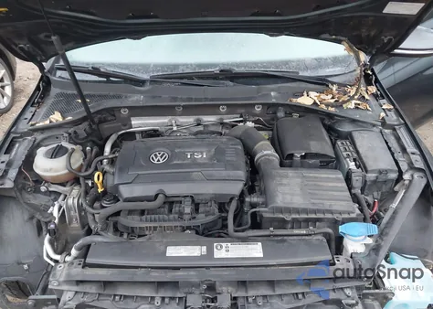 2015 Volkswagen Golf Gti 2.0T Se 2-Door z USA, uszkodzony, nr VIN 3VWYT7AU2FM095779